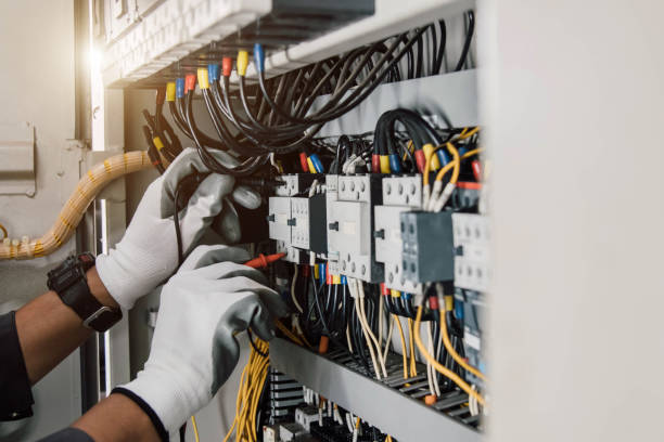 Best Electrical Troubleshooting Services  in Streamwood, IL